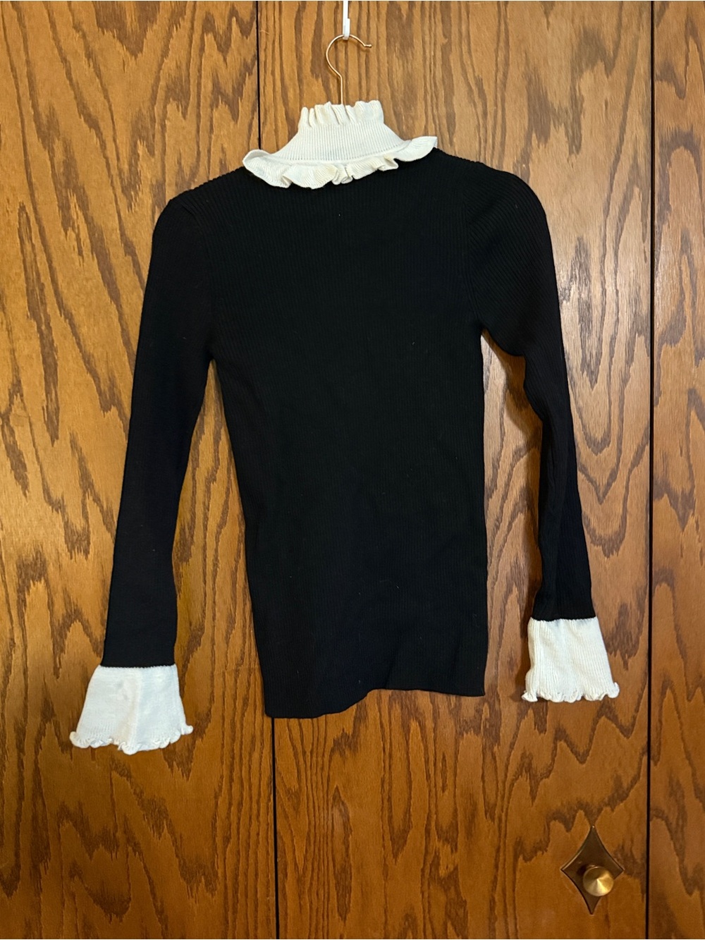 Sandro Paris Black Rib Knit Ruffle Collar Pearl Sweater Top S - Picture 2 of 8